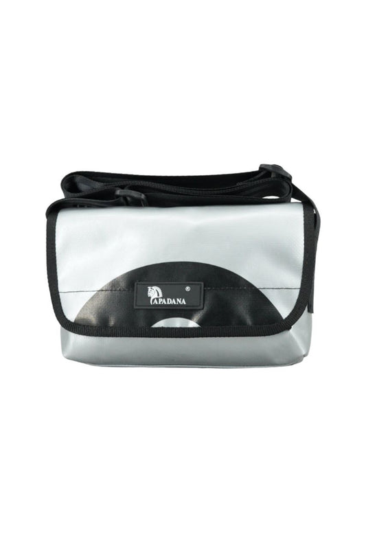 Umhängetasche aus recycelter LKW-Plane | Handgemacht | Unisex | Upcycling Schultertasche