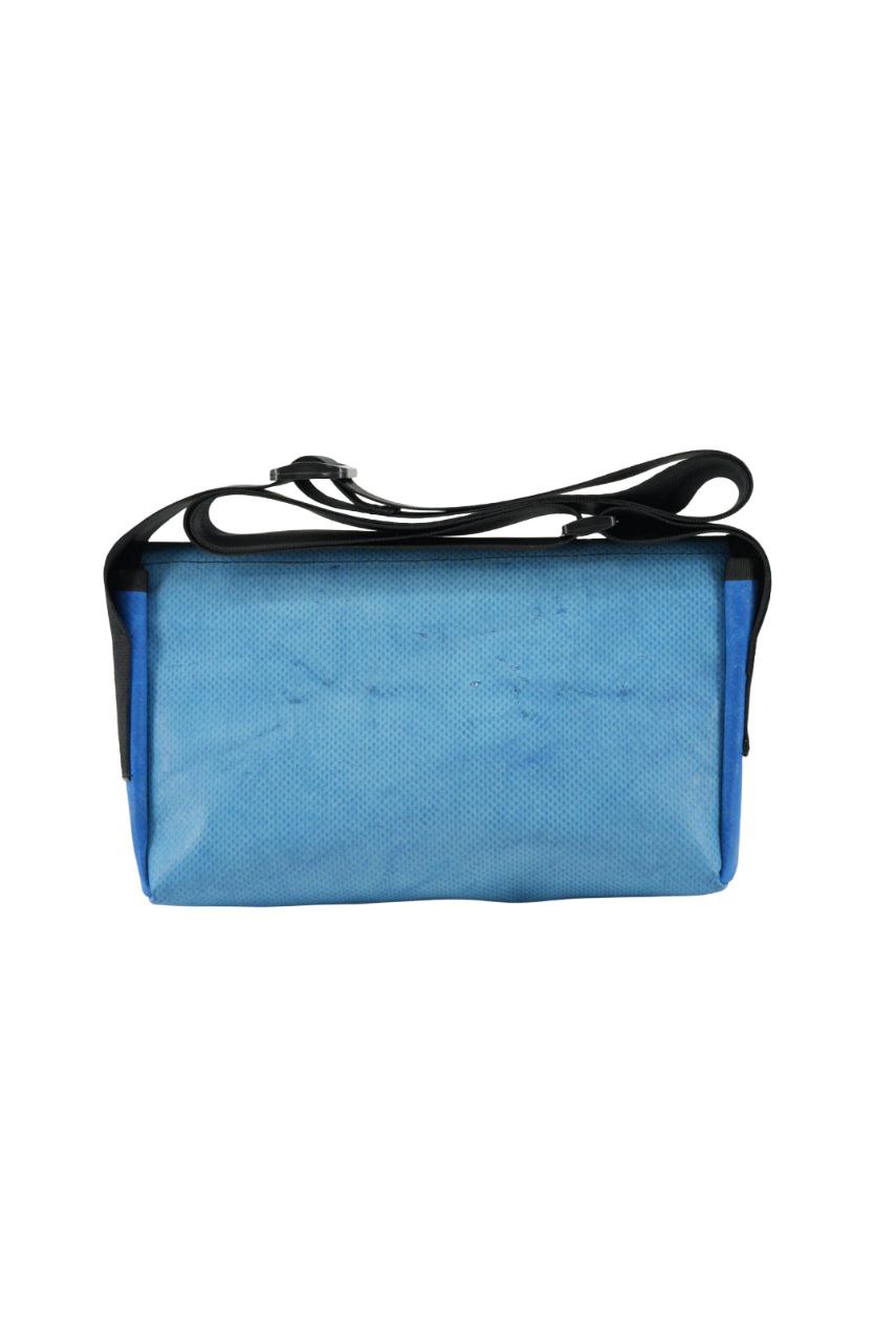 Umhängetasche aus recycelter LKW-Plane | Handgemacht | Unisex | Upcycling Schultertasche