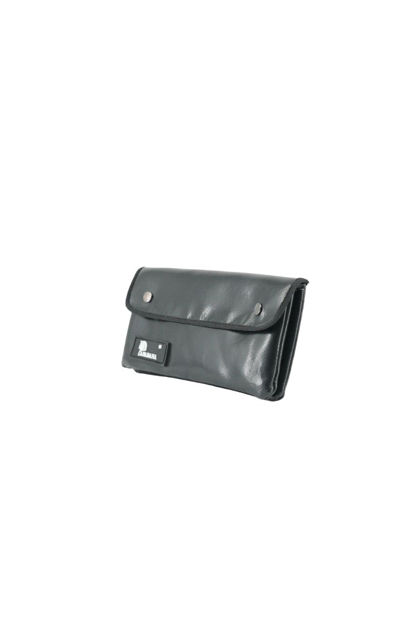 Portemonnaie aus recycelter LKW-Plane | Mit Reißverschlussfach | Unisex | Handgemacht | Auch als Tabaktasche nutzbar