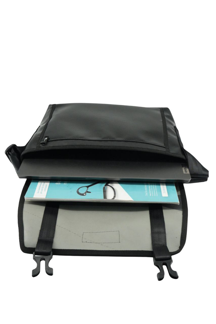 Laptop Tasche aus recycelter LKW-Plane | 13–14 Zoll | Handgemacht | Umhängetasche Unisex