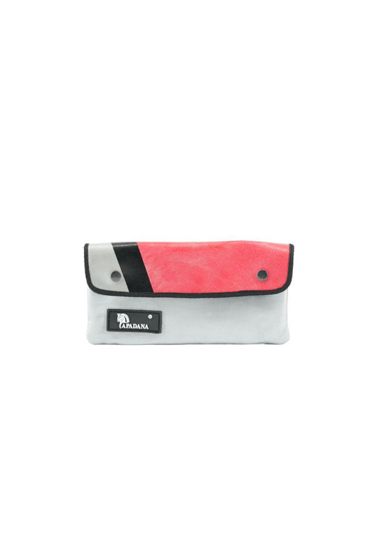Portemonnaie aus recycelter LKW-Plane | Mit Reißverschlussfach | Unisex | Handgemacht | Auch als Tabaktasche nutzbar