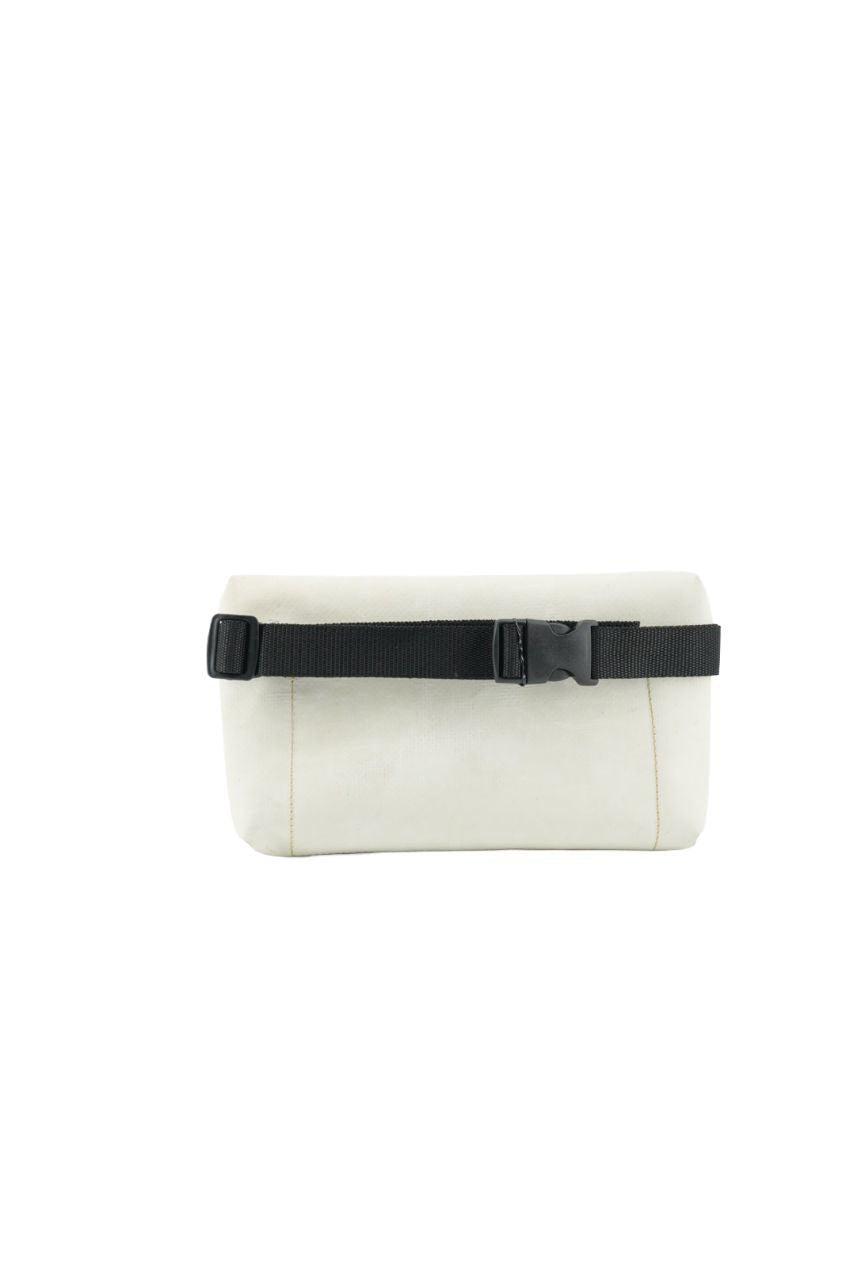 4-Ekig Bauchtasche aus recycelter LKW-Plane | Unisex | Crossbody tragbar | Handgemacht