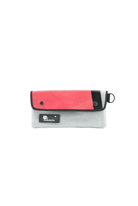 Portemonnaie aus recycelter LKW-Plane | Mit Reißverschlussfach | Unisex | Handgemacht | Auch als Tabaktasche nutzbar